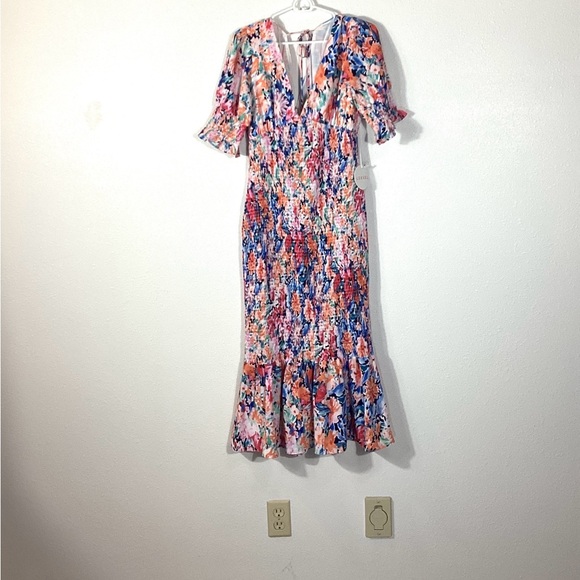 Luxxel Dresses & Skirts - NWT Large Luxxel Multicolor Floral Midi Dress smocked body ruffle